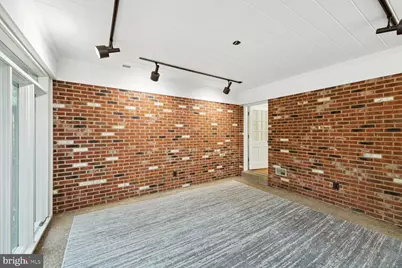 6313 Stoneham Lane, McLean, VA 22101 - Photo 18