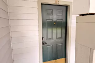 4401 Fair Stone Dr, Fairfax, VA 22033 - Photo 2
