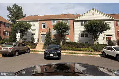 12101 Greenwood Court #301, Fairfax, VA 22033 - Photo 6