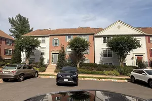 12101 Greenwood Ct, Fairfax, VA 22033 - Photo 6