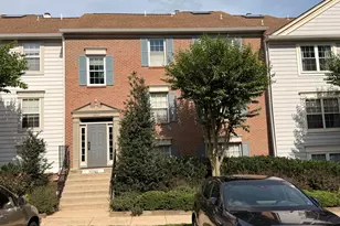 12101 Greenwood Ct, Fairfax, VA 22033 - Photo 2
