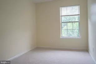 12101 Greenwood Ct, Fairfax, VA 22033 - Photo 30