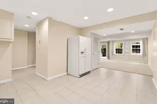 8221 Doctor Craik Ct, Alexandria, VA 22306 - Photo 22