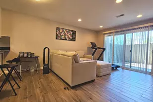 2493 Glengyle Dr, Vienna, VA 22181 - Photo 4