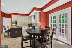 9105 Oak Chase Ct, Fairfax Station, VA 22039 - Photo 24