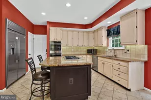 9105 Oak Chase Ct, Fairfax Station, VA 22039 - Photo 18