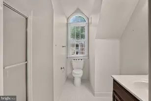 9105 Oak Chase Ct, Fairfax Station, VA 22039 - Photo 64