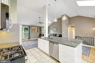 6900 Southridge Dr, McLean, VA 22101 - Photo 6