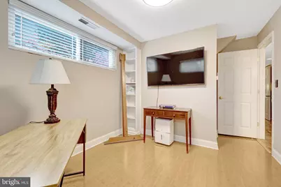 6900 Southridge Drive, McLean, VA 22101 - Photo 28