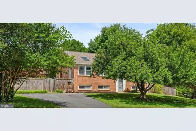6900 Southridge Drive, McLean, VA 22101 - Photo 1