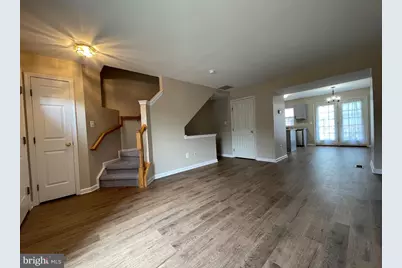 6368 Michael Robert Drive, Springfield, VA 22150 - Photo 6