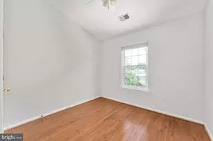 5408 Crystalford Ln, Centreville, VA 20120 - Photo 32