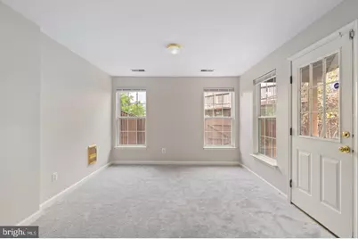 13700 Barksdale Drive, Herndon, VA 20171 - Photo 6