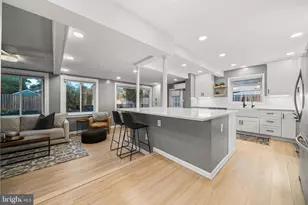 7117 Marlan Dr, Alexandria, VA 22307 - Photo 16