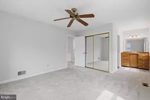 5526 Hollins Ln, Burke, VA 22015 - Photo 16