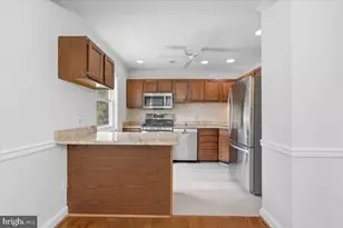 5526 Hollins Ln, Burke, VA 22015 - Photo 32