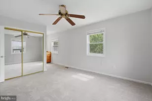 5526 Hollins Ln, Burke, VA 22015 - Photo 14