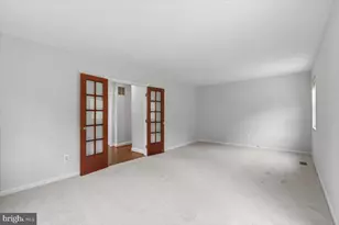 5526 Hollins Ln, Burke, VA 22015 - Photo 40