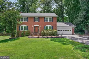 8405 Overlook St, Vienna, VA 22182 - Photo 1