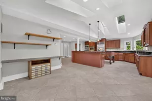 10101 Windy Knoll Ln, Vienna, VA 22182 - Photo 36