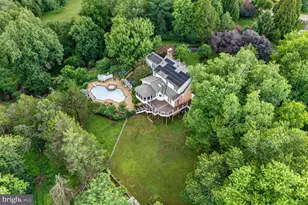10101 Windy Knoll Ln, Vienna, VA 22182 - Photo 80