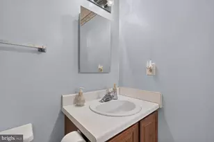 6109 Gardenia Ct, Alexandria, VA 22310 - Photo 8