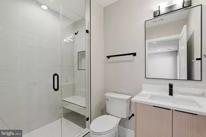 6913 Berkeley St, Falls Church, VA 22043 - Photo 52