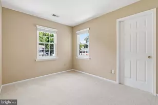 10127 Schoolhouse Woods Ct, Burke, VA 22015 - Photo 26