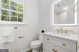 10127 Schoolhouse Woods Ct, Burke, VA 22015 - Photo 30