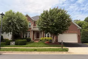 3714 Valley Oaks Dr, Fairfax, VA 22033 - Photo 2