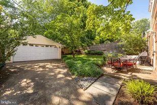 2832 Summerfield Rd, Falls Church, VA 22042 - Photo 34