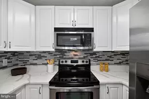 1957 Villaridge Dr, Reston, VA 20191 - Photo 6