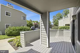 1957 Villaridge Dr, Reston, VA 20191 - Photo 14