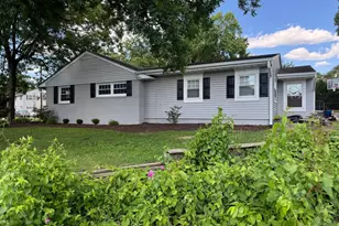 7111 Cindy Ln, Annandale, VA 22003 - Photo 4