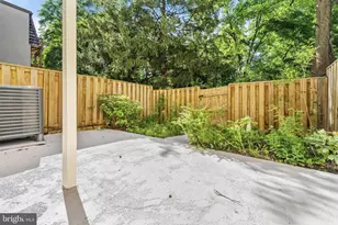 1604 Valencia Way, Reston, VA 20190 - Photo 38