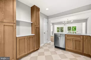 1604 Valencia Way, Reston, VA 20190 - Photo 16