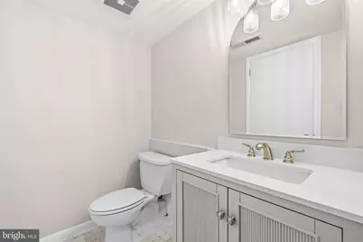1604 Valencia Way, Reston, VA 20190 - Photo 36