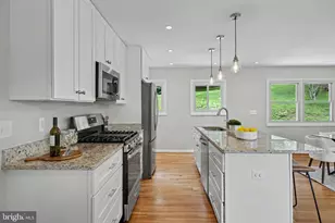 3511 Slade Run Dr, Falls Church, VA 22042 - Photo 16