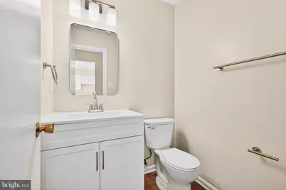 7306 Eggar Woods Lane, Springfield, VA 22153 - Photo 14