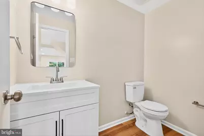 7306 Eggar Woods Lane, Springfield, VA 22153 - Photo 28