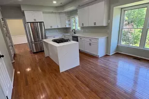 13918 Rock Brook Ct, Clifton, VA 20124 - Photo 8