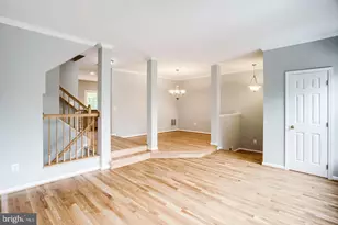 12476 Casbeer Dr, Fairfax, VA 22033 - Photo 6