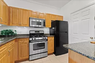 12949 Centre Park Cir, Herndon, VA 20171 - Photo 8