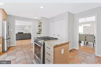 8422 Blevins Way Court, Vienna, VA 22182 - Photo 10