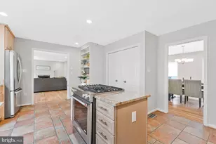 8422 Blevins Way Ct, Vienna, VA 22182 - Photo 10