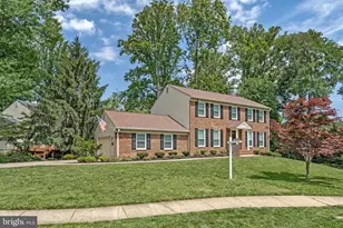 8422 Blevins Way Ct, Vienna, VA 22182 - Photo 2