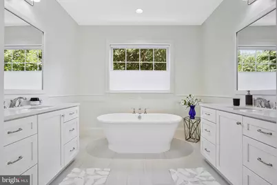 1712 East Avenue, McLean, VA 22101 - Photo 50