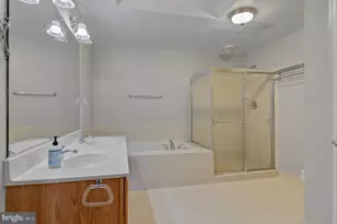 4619 Hummingbird Ln, Fairfax, VA 22033 - Photo 26