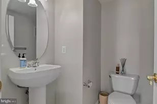 4619 Hummingbird Ln, Fairfax, VA 22033 - Photo 16