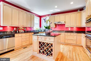 7920 N Park Street N, Dunn Loring, VA 22027 - Photo 18